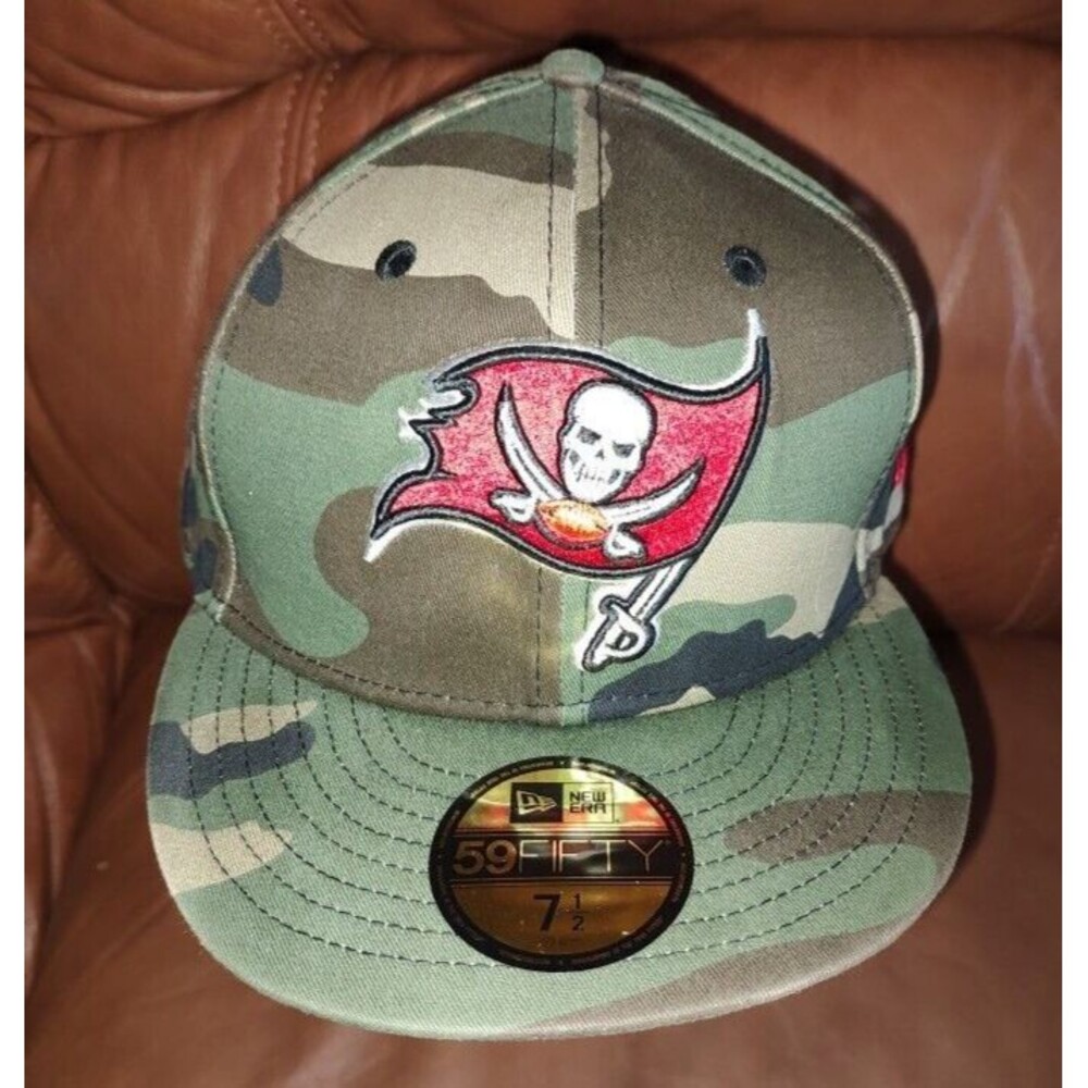 Collectable New Men's NFL New Era Camo Green Tampa Bay Buccaneers Cap Size 7.5